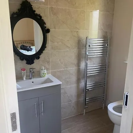 בית נופש Beechwood - B באליבופי