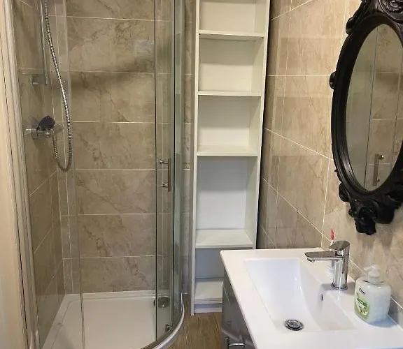 Beechwood - B Holiday home *